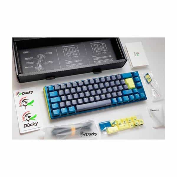 Ducky One 3 Daybreak SF 65 Hotswappable MXSilent Red RGB PBT  Teclado