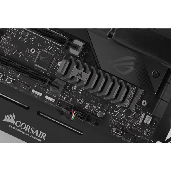 Corsair MP600 PRO XT 8TB   SSD M2 NVMe PCIe 40 Gen 4x4