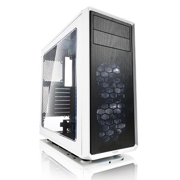 Fractal Focus G blanca con ventana  Caja