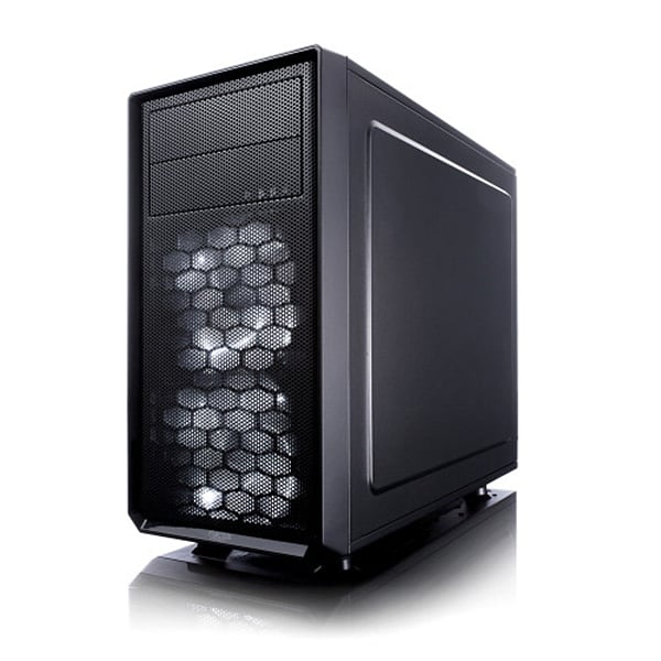 Fractal Focus mini G negra con ventana  Caja