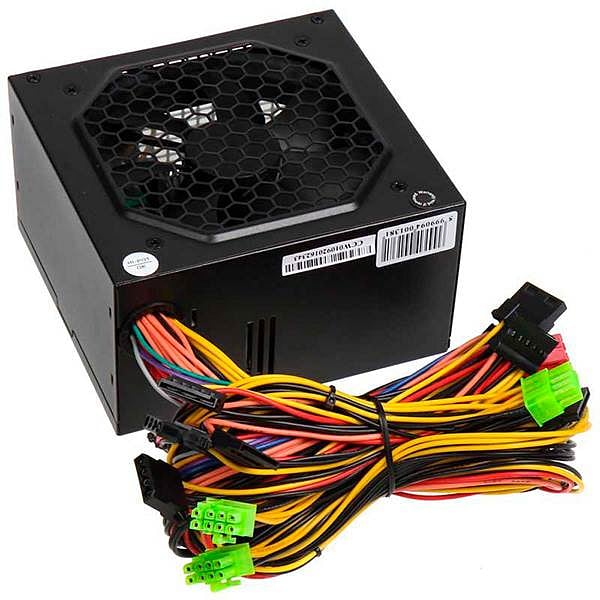 Kolink Core 700W 80 White  Fuente de Alimentación