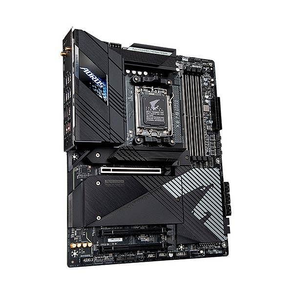 Gigabyte X670 Aorus Pro  Wifi AX  DDR5  Placa Base AM5