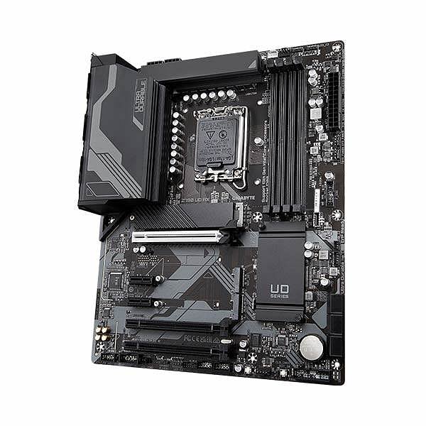 Gigabyte Z790 UD AX  WiFi AX  DDR5  Placa Base Intel 1700