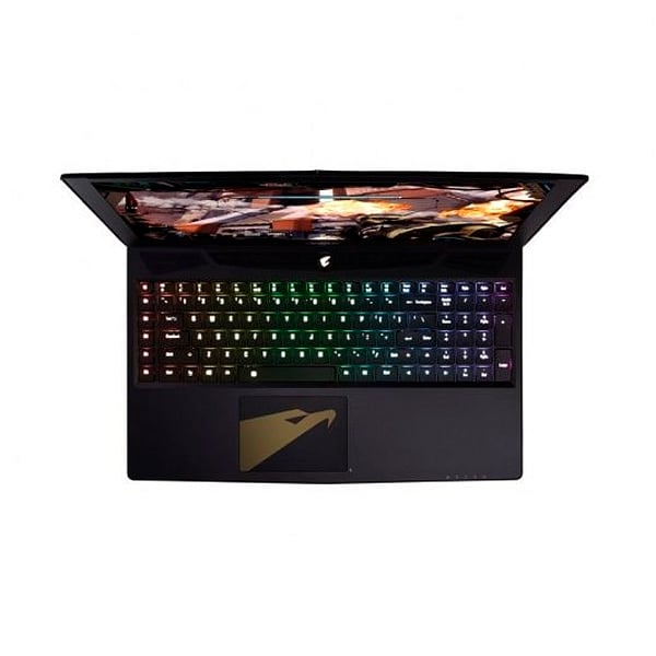 Gigabyte Aorus X5 V8 i7 8850 16G 1T256G 1070 W10  Portátil