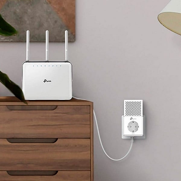 TPLink TLPA7010P KIT AV1000 con enchufe  PLC