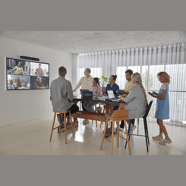 HP Poly Studio X52  Barra de vídeo Multifunción HDMI y USB Cámara 4K UHD de 20MP 4 Micrófonos y Altavoces estéreo dual