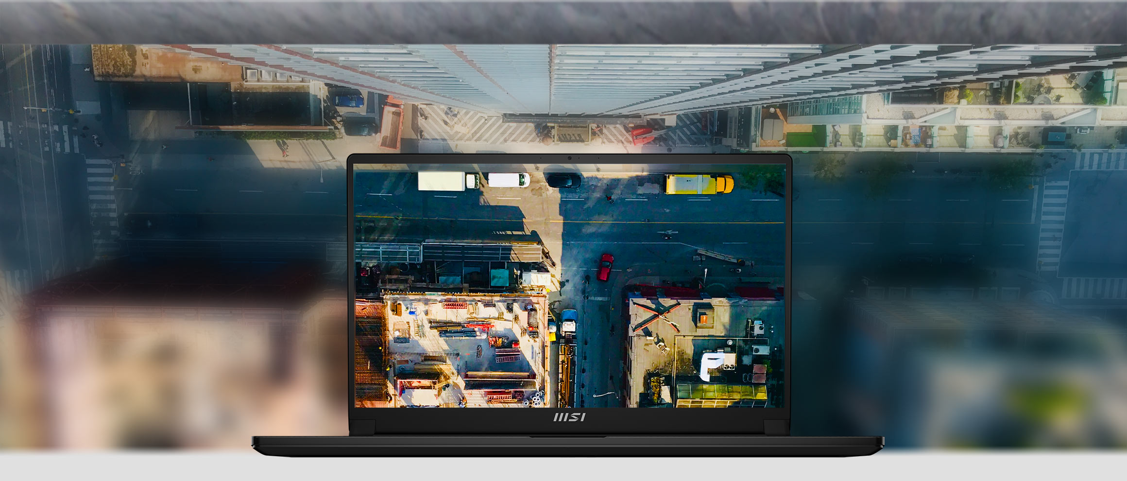 Pantalla MSI Stealth 17M A12U