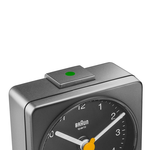 Braun BNC 004 despertador gris
