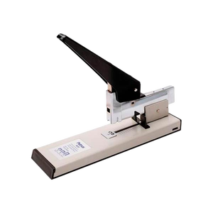 Petrus 1600 Grapadora de gruesos para grapas 24 26 y 27  Metalica color Negro Gris