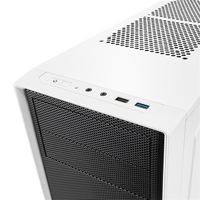 Fractal Focus G blanca con ventana  Caja